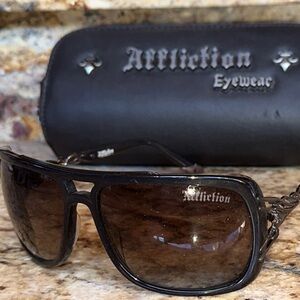 Affliction Eyewear KNOX Sunglasses - Black Gunmetal BKGU w/case